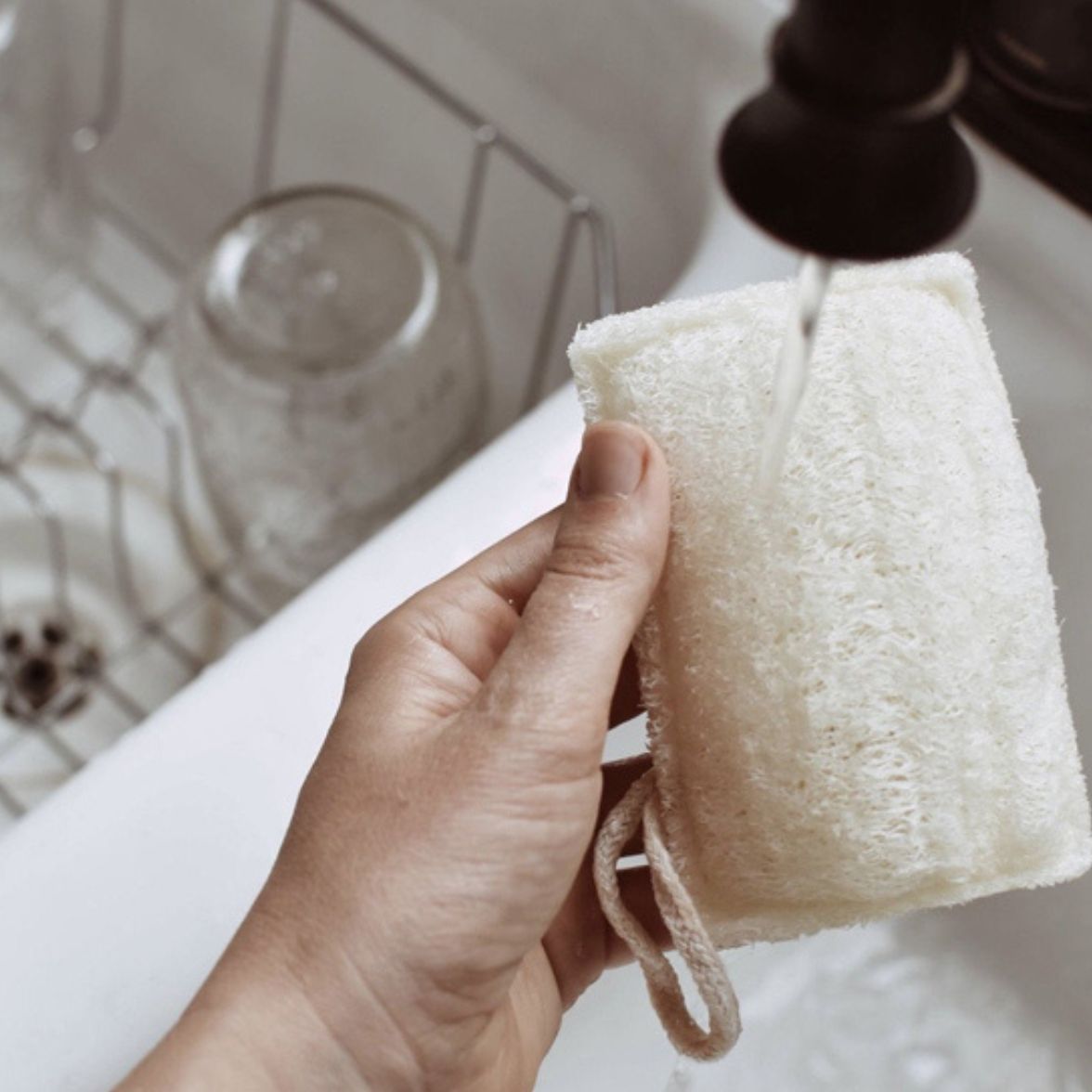 Helping the 17 EcoFriendly Kitchen Sponges You Didn't Know Existed